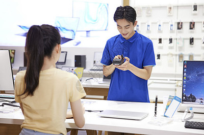 智領(lǐng)未來 探索腦機接口與數(shù)碼產(chǎn)品融合的銷售新藍(lán)海